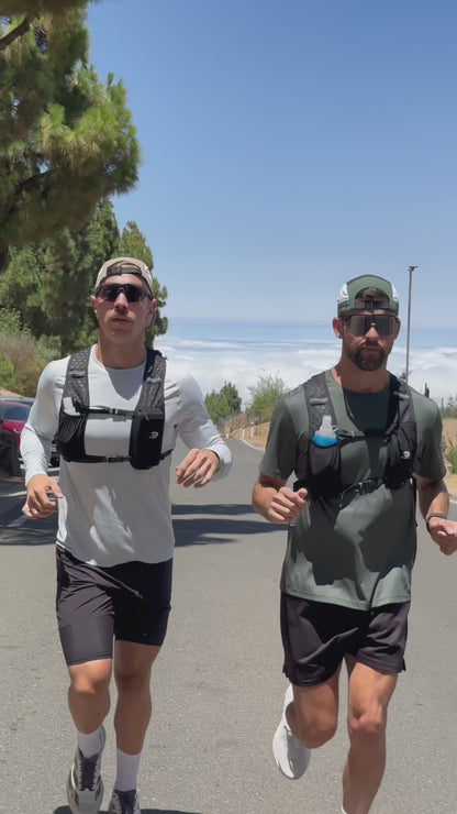 DAYMOVE Pace Vest + Bolsa de agua 500ml